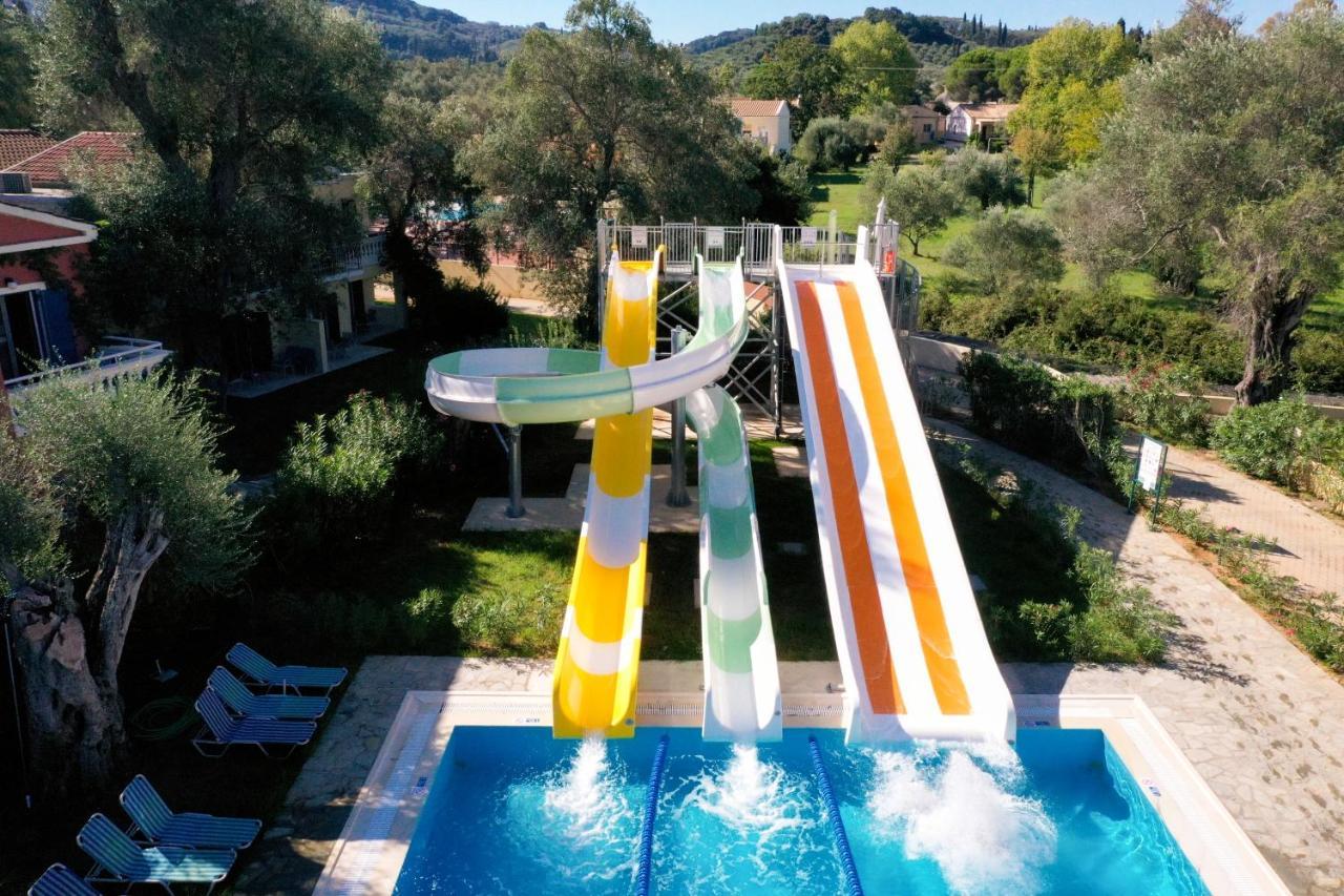 Sentido Apollo Palace Mesongí エクステリア 写真 Water park in Greece