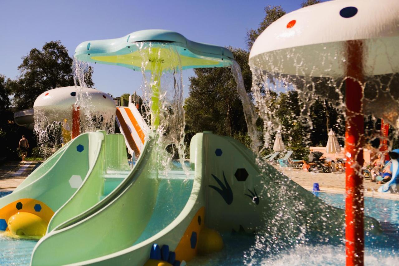 Sentido Apollo Palace Mesongí エクステリア 写真 The Splash Zone