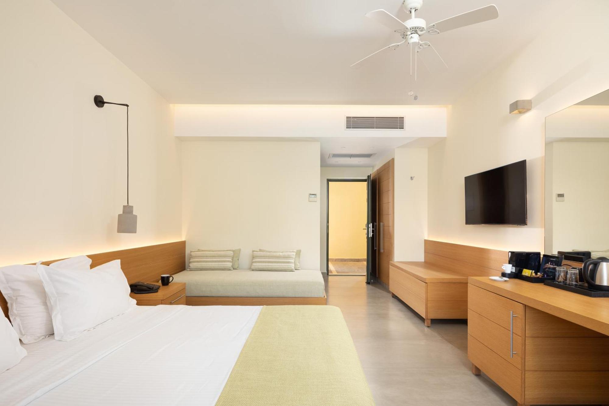 Sentido Apollo Palace Mesongí エクステリア 写真 Deluxe Room